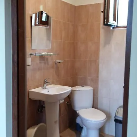 к-г луна к-с лонгоза комплекс лонгоза Guest house