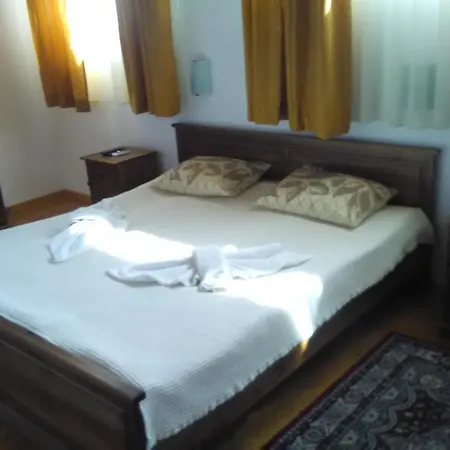 к-г луна к-с лонгоза комплекс лонгоза Guest house Byala (Varna)