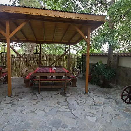 Guest house к-г луна к-с лонгоза комплекс лонгоза 3*