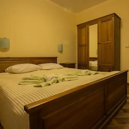 к-г луна к-с лонгоза комплекс лонгоза Byala (Varna)