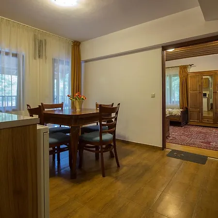 к-г луна к-с лонгоза комплекс лонгоза Guest house Byala (Varna)